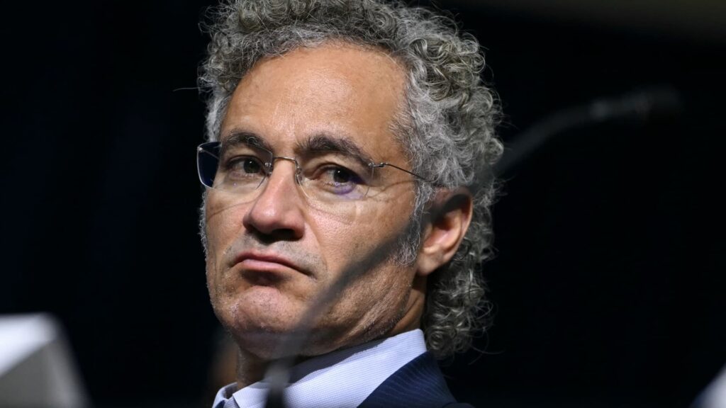 Palantir stock slumps 9%, falling for a fifth straight day from record